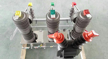 Main features of oily circuit breaker